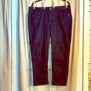 Dark navy Capri Jeans
